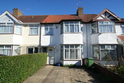 3 bedroom flat to rent, Clifton Road