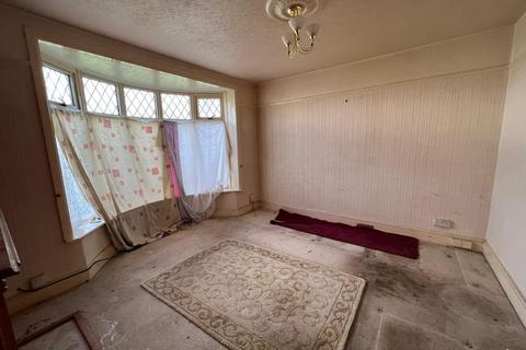 3 bedroom semi-detached house for sale, Crymlyn Road, Neath, Neath Port Talbot. SA10 6EA