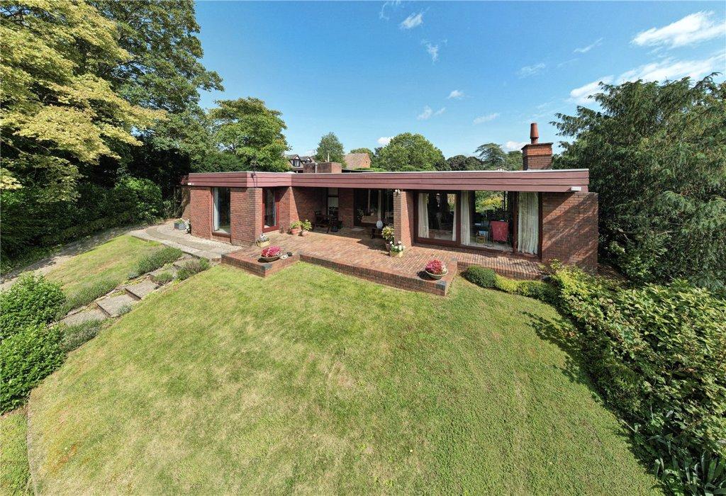 Square One Moreton Paddox, Moreton Morrell, Warwick, Warwickshire 4 bed detached bungalow for