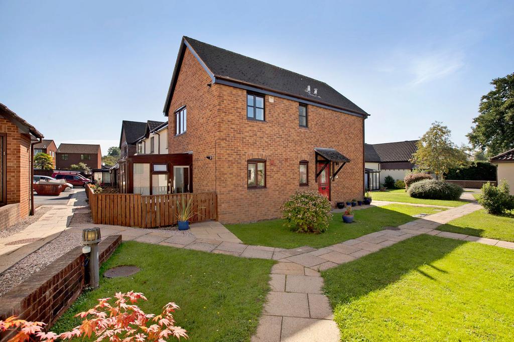 Longford Lane, Kingsteignton, TQ12 1 bed apartment for sale £135,000
