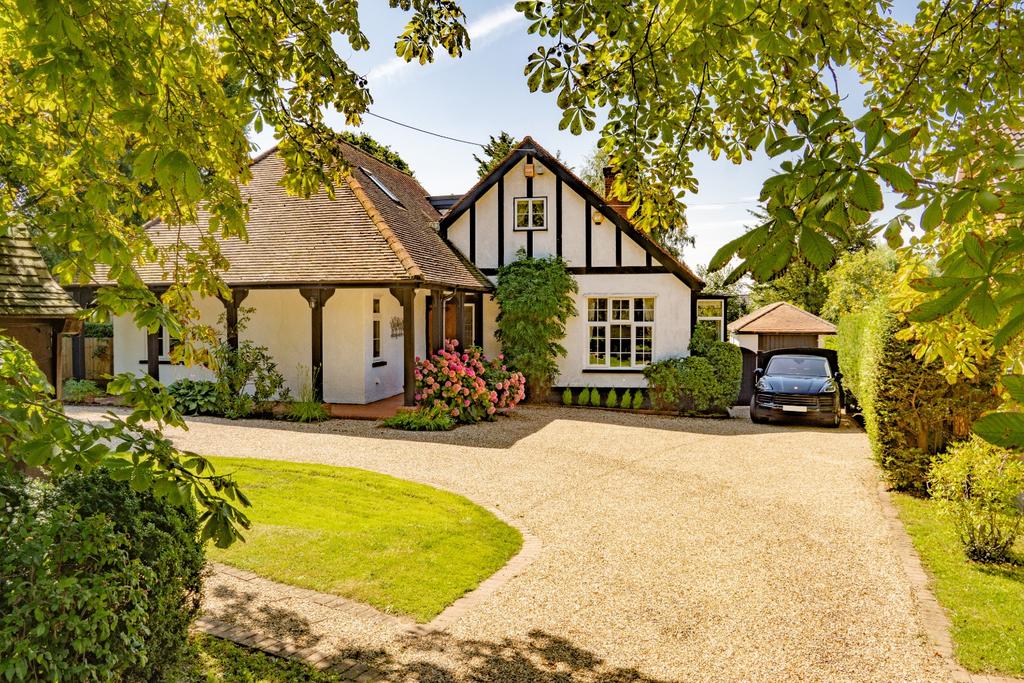 East Hanningfield Road 5 bed detached house for sale £1,350,000