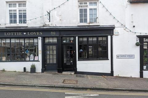 Retail property (high street) to rent, 4 Castle Street, Guildford, GU1 3UW