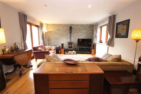 2 bedroom detached house to rent, Rathen Road, Didsbury, Manchester, M20