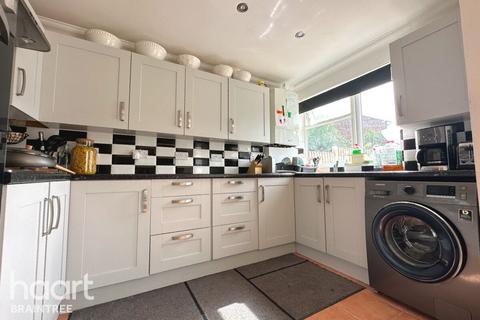 28 Beatty Gardens, Braintree, CM7 9TA