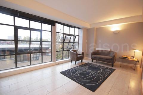1 bedroom apartment to rent, Merchant Court, Wapping Wall, Wapping, E1W