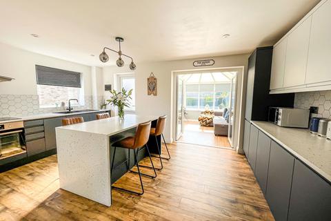 4 Jedburgh Close, Murton, Seaham, SR7 9SB