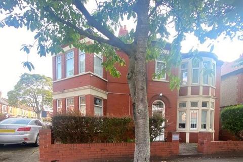 4 bedroom semi-detached house for sale - The Avenue, Whitley Bay, Tyne and Wear, NE26  3PH