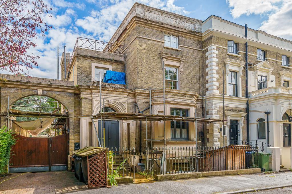 South Terrace, Surbiton, KT6 4 bed flat for sale £900,000