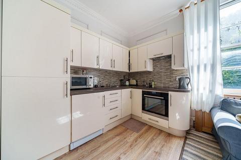 4 bedroom flat for sale, South Terrace,  Surbiton,  KT6