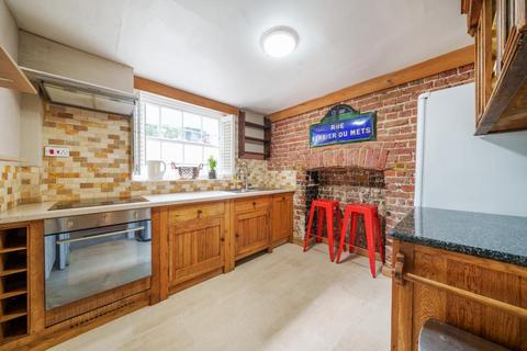 1 bedroom flat for sale, Surbiton,  Greater London,  KT6