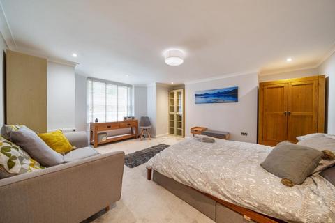 1 bedroom flat for sale, Surbiton,  Greater London,  KT6