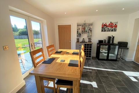 Parkstone House Gull Road, Guyhirn, Wisbech, PE13 4ER