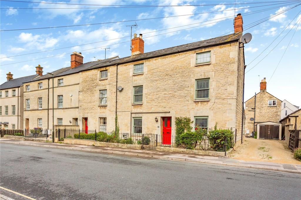 Lewis Lane, Cirencester, Gloucestershire, GL7 4 bed end of terrace