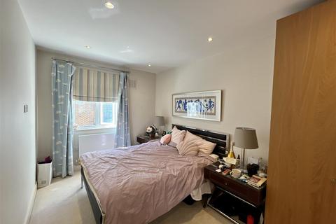 2 bedroom mews to rent - Upbrook Mews, London W2