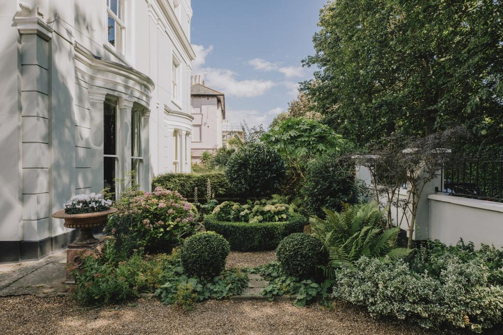 Vale Square, Ramsgate, Kent 4 bed semidetached house for sale £1,025,000