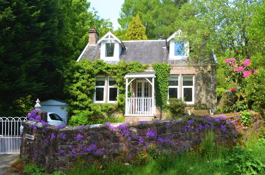 Station Road, Garelochhead, Argyll... 3 bed country house £245,000