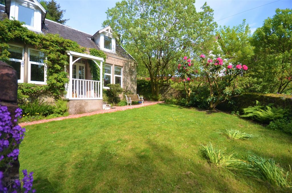 Station Road, Garelochhead, Argyll... 3 bed country house £245,000