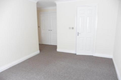 2 bedroom flat to rent, Denefield Gardens, Tilehurst, Reading, RG31