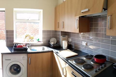 1 bedroom terraced house to rent, Normanton, WF6