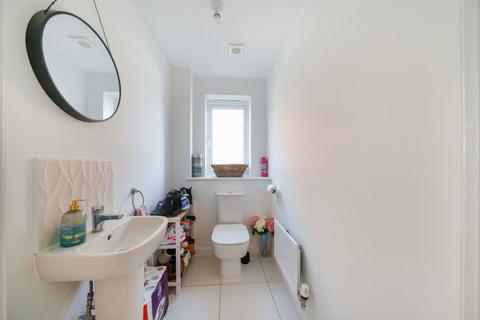 4 Moore Gardens, Wootton, Bedford, MK43 9RQ