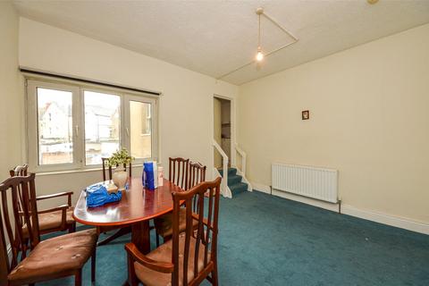 2 bedroom apartment for sale, Princes Drive, Colwyn Bay, Conwy, LL29