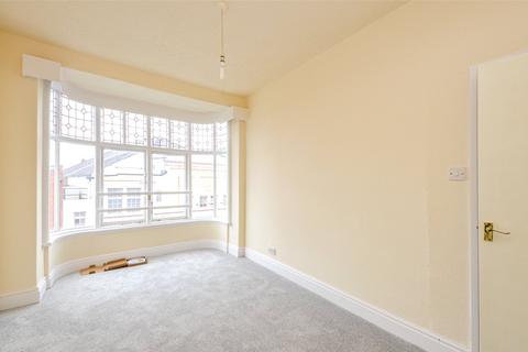 2 bedroom apartment for sale - Princes Drive, Colwyn Bay, Conwy, LL29