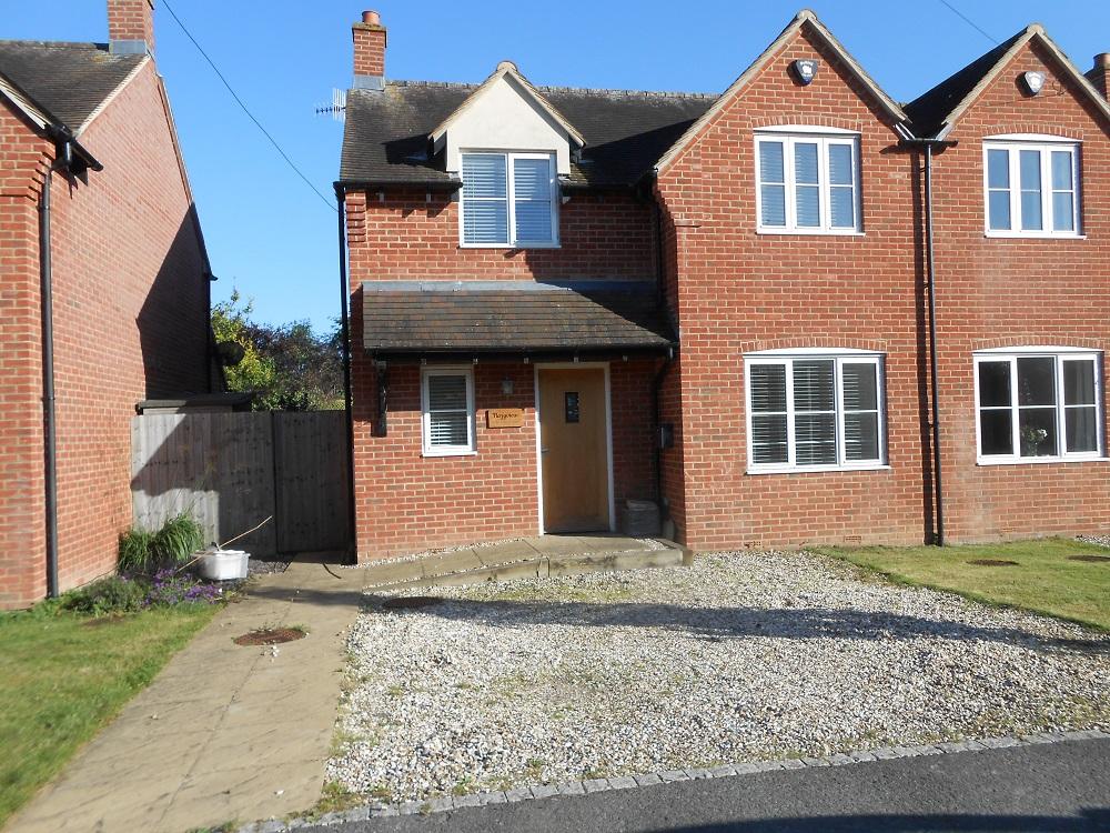 St Aidans Row, Aston Somerville, WR12 3 bed semidetached house £