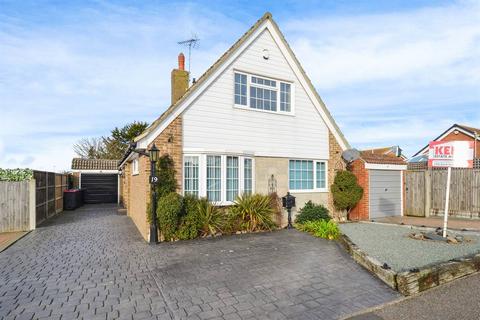 19 Chanctonbury Chase, Seasalter, Whitstable, CT5 4SS