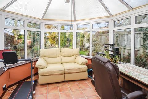 19 Chanctonbury Chase, Seasalter, Whitstable, CT5 4SS