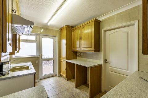 3 bedroom detached bungalow for sale - East Walk, Retford