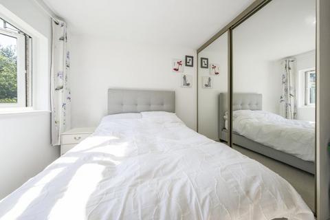 1 bedroom flat for sale, Rabournmead Drive, Northolt UB5