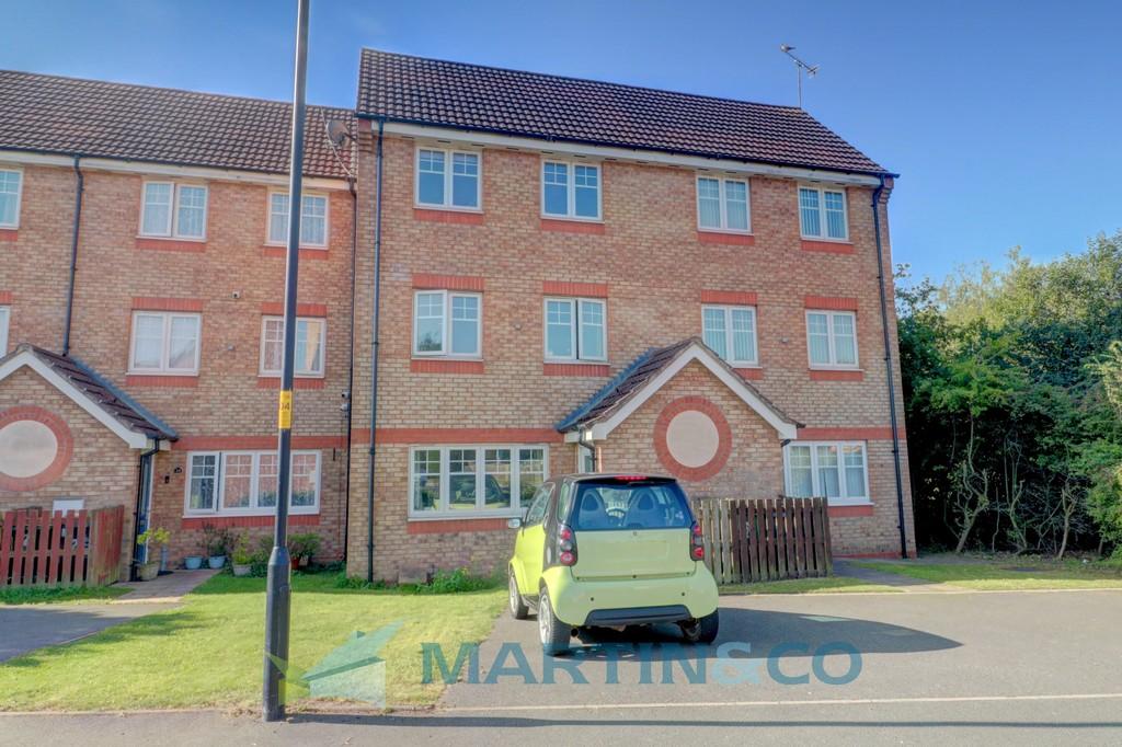Oberon Grove, Wednesbury 3 bed townhouse £170,000