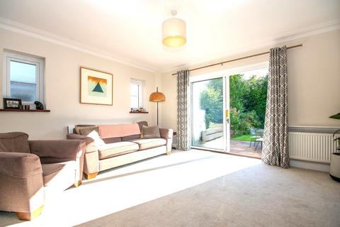 17 Briants Close, Pinner, HA5 4SY