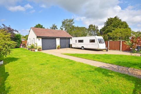 5 bedroom detached house for sale, Almsford Avenue, Harrogate