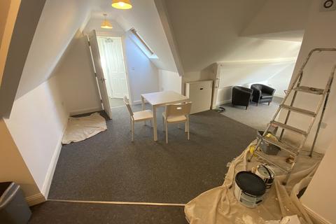 1 bedroom apartment to rent - Broadstone, Poole