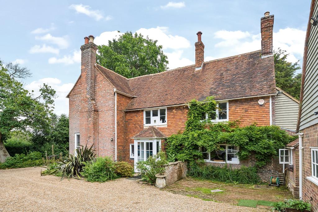 Hill, Peasmarsh, Rye, East Sussex TN31 6YJ 6 bed detached house