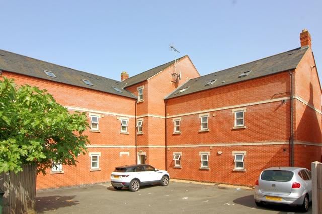 Rear / Parking