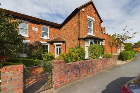 4 bedroom semi-detached house for sale, Post Office Road, Alrewas