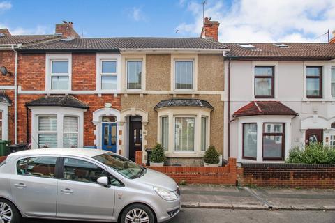 3 bedroom terraced house to rent, Hythe Road, Swindon SN1