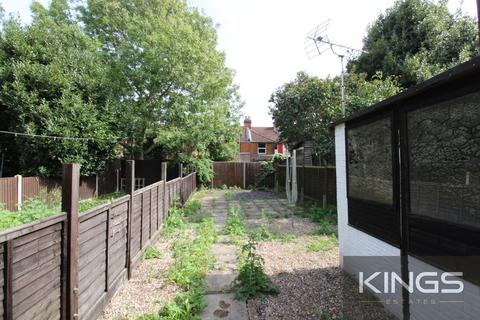 3 bedroom terraced house to rent, Northcote Road, Southampton