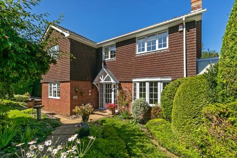 3 High Trees Drive, Winchester, SO22 6BG