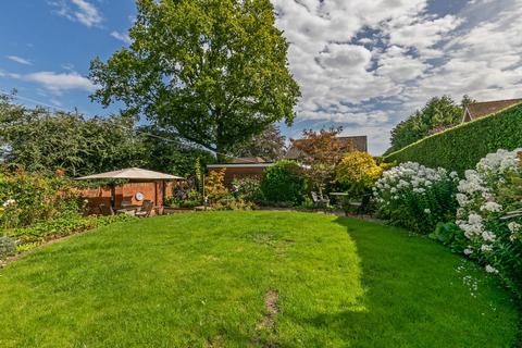 3 High Trees Drive, Winchester, SO22 6BG