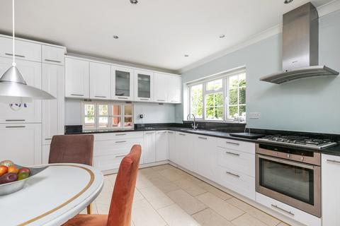 3 High Trees Drive, Winchester, SO22 6BG
