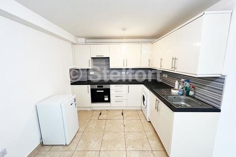 1 bedroom flat to rent, Camden Road, London N7