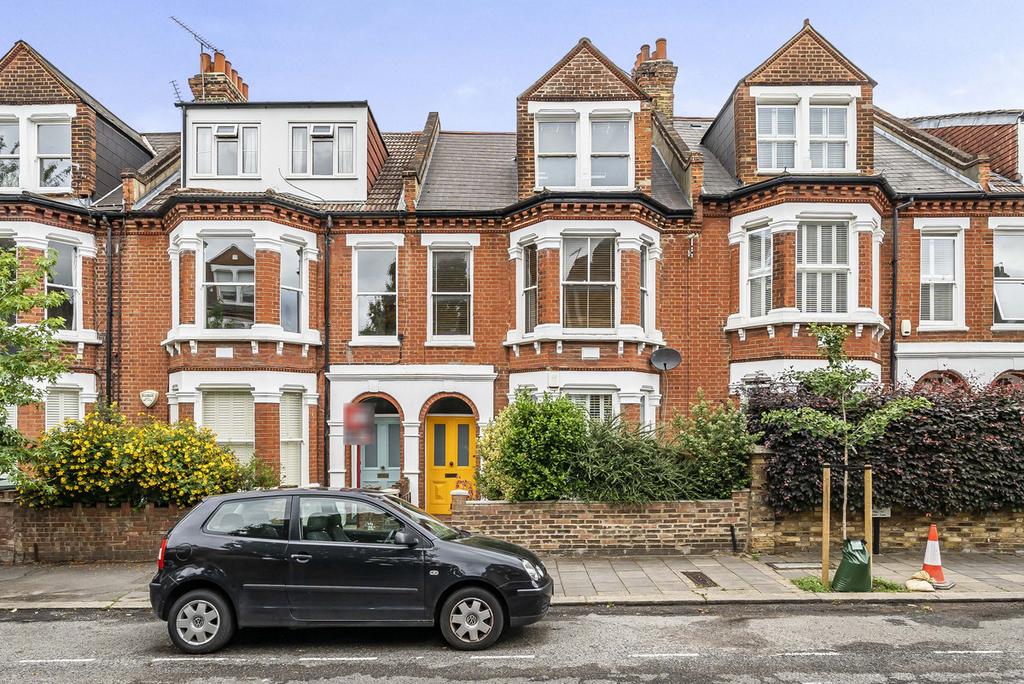 Fawnbrake Avenue, London, SE24 3 bed flat £750,000