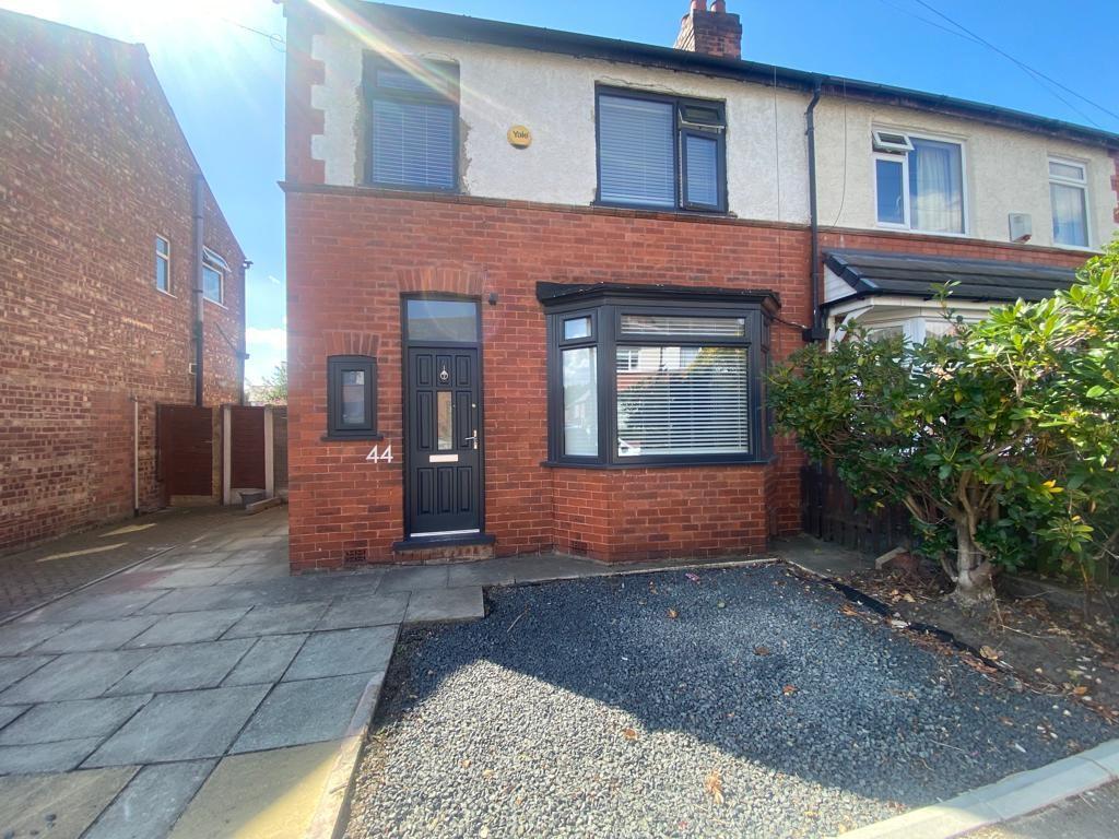 Birchfield Road, Stockport SK3 3 bed semidetached house £1,500 pcm