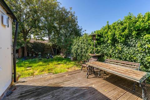 189 Bilton Road, Perivale, Greenford, UB6 7HQ