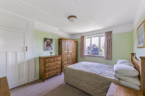 18 Deakin Leas, Tonbridge, TN9 2JU