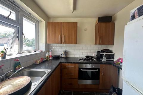 2 bedroom flat for sale - The Fairway, Mill Hill