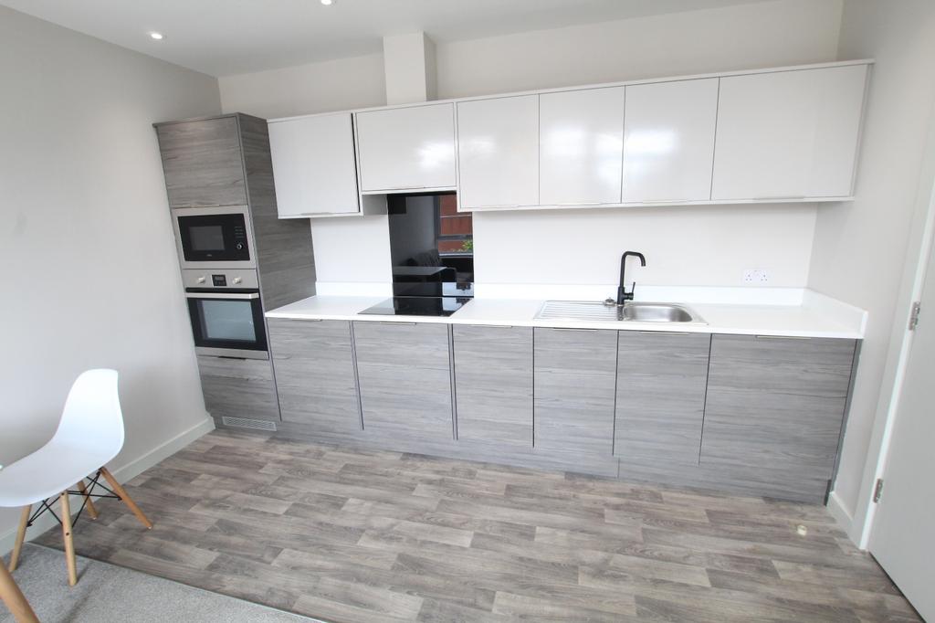 K2 Apartments North, 70 Bond Street... 1 bed flat to rent £700 pcm (£